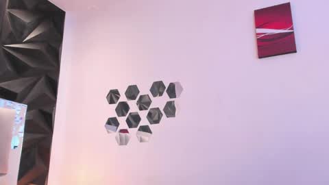 KATE  online show from April 2026 06:52:01 PM