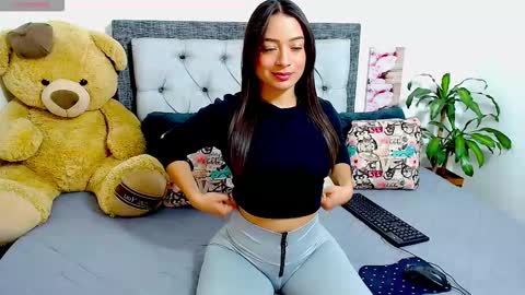 Snapshot of katikloving chatting on February 2026 06:57:02 AM Follow Instagram katikloving online show from February 2026 06:57:02 AM