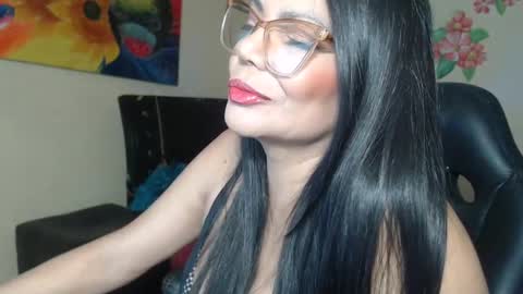 katiusca_horny2 online show from December 2024 11:12:01 AM