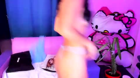 Snapshot of katiuska_doll_squirt chatting on June 2026 12:47:02 PM katiuska_doll_squirt online show from June 2026 12:47:02 PM