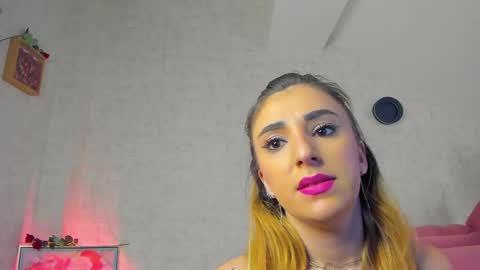 Snapshot of katjasin chatting on May 2026 07:00:02 PM KatjaSin online show from May 2026 07:00:02 PM
