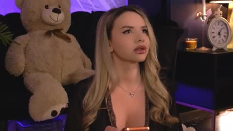 Snapshot of katjolie chatting on February 2026 08:32:02 PM KatJolie online show from February 2026 08:32:02 PM