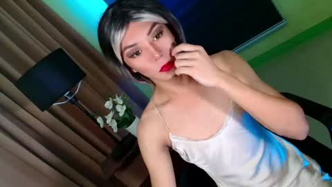 Snapshot of katleyah chatting on July 2026 12:10:01 PM CALL ME CATH online show from July 2026 12:10:01 PM