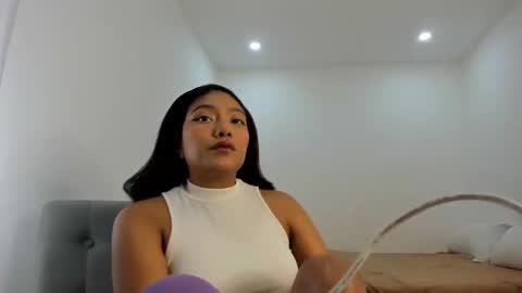 Follow me on instagram and twitter as correaktnees online show from October 2025 06:44:02 AM