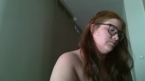 Snapshot of katraxhas chatting on April 2026 10:07:01 AM EMO online show from April 2026 10:07:01 AM