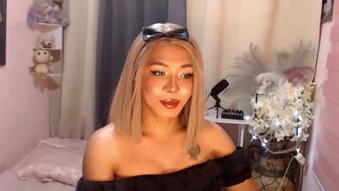 Saisy online show from November 2025 06:23:02 PM