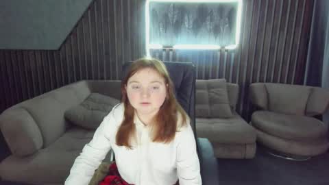 Katty online show from December 2025 06:42:02 AM