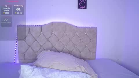 Snapshot of kattycurvy_ chatting on October 2025 11:58:01 PM katty peach  online show from October 2025 11:58:01 PM