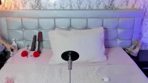 Katty  online show from February 2026 02:54:02 PM