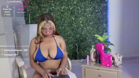 katy_love222 online show from June 2026 08:22:02 PM