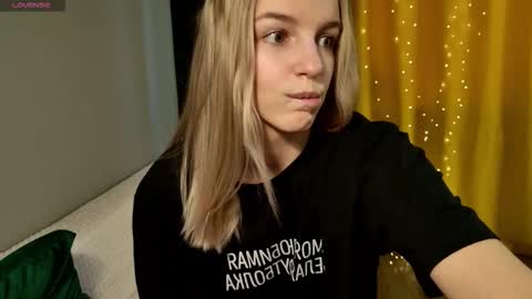 Snapshot of katyacherryy chatting on March 2026 08:10:02 AM Katya online show from March 2026 08:10:02 AM