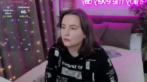 Kate online show from November 2025 04:34:01 AM