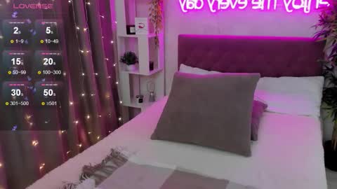 Kate online show from November 2025 05:08:02 AM