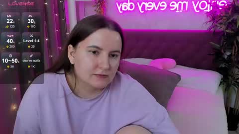 Snapshot of katyaneilson chatting on May 2026 06:31:02 AM Kate online show from May 2026 06:31:02 AM