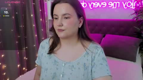 Snapshot of katyaneilson chatting on June 2026 09:14:01 AM Kate online show from June 2026 09:14:01 AM