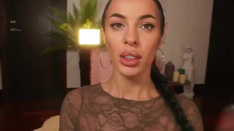 Snapshot of katyerave chatting on May 2026 08:04:02 PM Katyerave online show from May 2026 08:04:02 PM