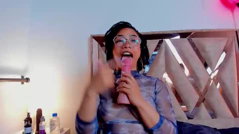 katyortiz online show from March 2026 12:01:01 PM