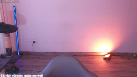 katyxxx_043 online show from September 2025 06:30:01 PM