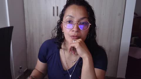 Snapshot of kawit1 chatting on December 2024 08:47:02 PM Khawit online show from December 2024 08:47:02 PM