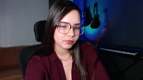 Kay online show from January 2025 04:34:02 AM