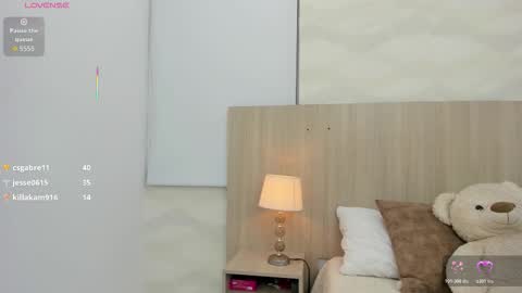   online show from December 2025 03:22:02 AM