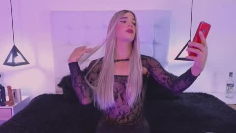 Cattleya stone online show from March 2025 05:24:02 AM