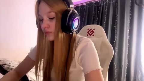 Amia online show from March 2026 05:28:01 PM