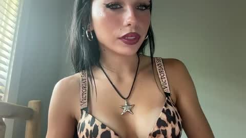 Snapshot of kaylalynx chatting on July 2026 08:44:02 PM kaylalynx online show from July 2026 08:44:02 PM