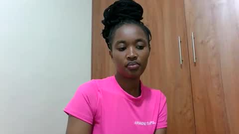 Snapshot of kaylar005 chatting on May 2026 04:47:01 PM kaylar online show from May 2026 04:47:01 PM