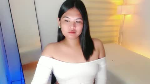 Y O U R        F U T U R E       K A Y L E E  online show from February 2025 11:06:02 AM