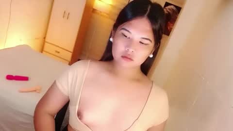 Y O U R        F U T U R E       K A Y L E E  online show from September 2025 03:00:02 AM