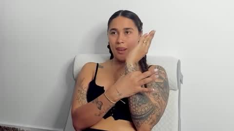 Kaylee Scott online show from October 2025 05:34:02 PM