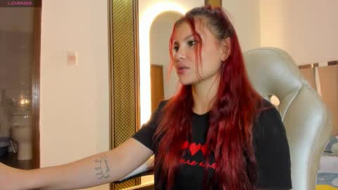 Snapshot of kaylemorris chatting on March 2026 03:34:02 AM Kayle online show from March 2026 03:34:02 AM