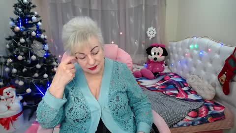 kaylesmoll online show from January 2025 11:18:01 PM