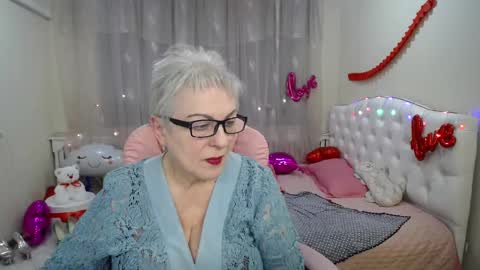 kaylesmoll online show from March 2025 04:02:02 AM
