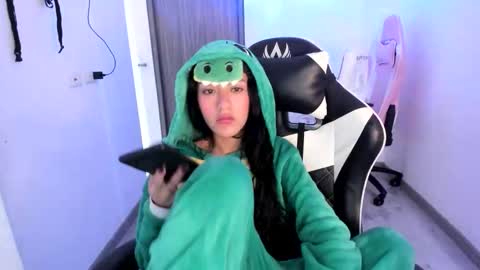 kaylie online show from November 2025 11:21:02 AM