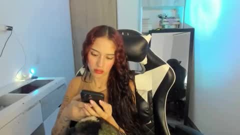 Snapshot of kaylie_xxx chatting on April 2026 11:50:01 PM kaylie online show from April 2026 11:50:01 PM