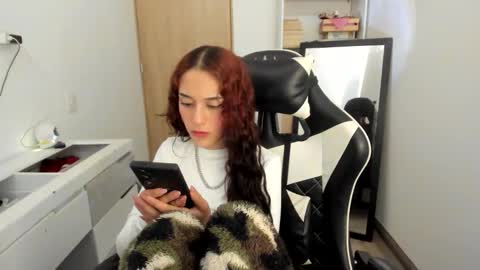Snapshot of kaylie_xxx chatting on April 2026 07:09:02 PM kaylie online show from April 2026 07:09:02 PM
