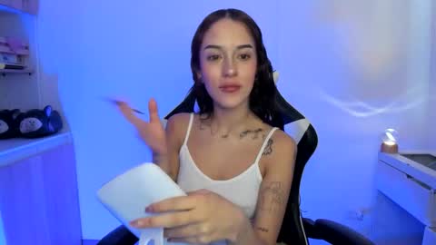 Snapshot of kaylie_xxx chatting on May 2026 10:51:02 PM kaylie online show from May 2026 10:51:02 PM