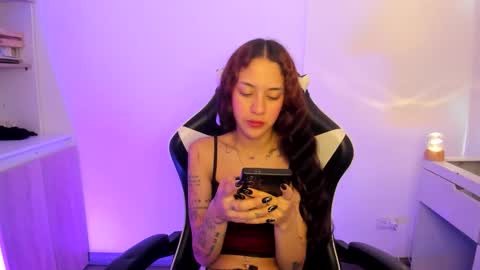 Snapshot of kaylie_xxx chatting on May 2026 12:11:01 PM kaylie online show from May 2026 12:11:01 PM
