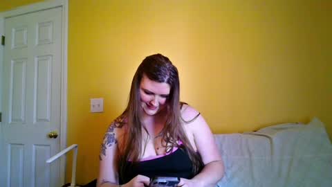 Snapshot of kaytiebird96 chatting on March 2026 07:37:01 PM Katie Bird online show from March 2026 07:37:01 PM