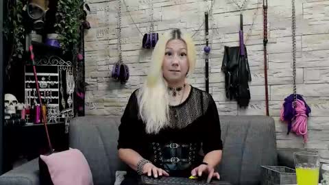 Miss Kazia online show from October 2025 09:59:02 PM