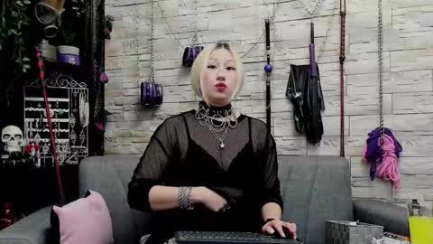 Miss Kazia online show from October 2025 11:29:02 PM