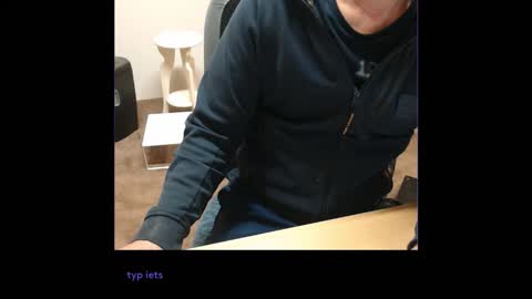 kcirt17225058 online show from December 2025 09:42:02 PM