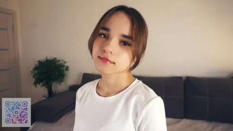 Snapshot of keeleyreineck chatting on May 2026 05:24:01 AM Nika online show from May 2026 05:24:01 AM