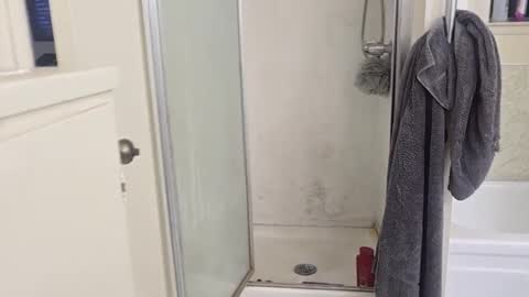 Snapshot of keepingmiyouth chatting on January 2025 02:09:01 PM Dexter online show from January 2025 02:09:01 PM