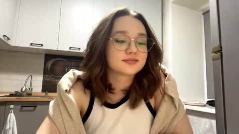 Snapshot of keeshatenn chatting on February 2026 10:33:02 AM Velma online show from February 2026 10:33:02 AM