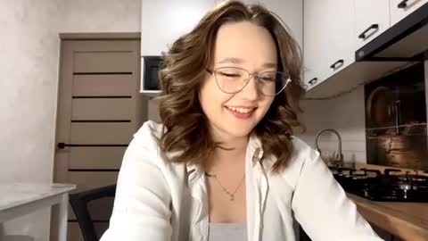 Snapshot of keeshatenn chatting on February 2026 10:47:02 AM Velma online show from February 2026 10:47:02 AM