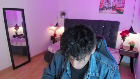 Snapshot of keevin_cross_ chatting on October 2025 10:54:02 AM Keevin online show from October 2025 10:54:02 AM