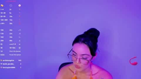 Snapshot of keily_brox chatting on March 2025 10:39:02 PM Keily brox online show from March 2025 10:39:02 PM